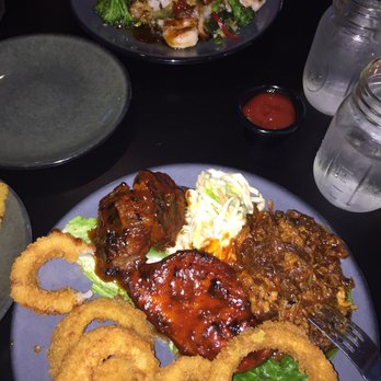 Maggies Farm - Bars Near Me - Middleton, Massachusetts