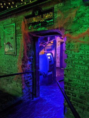 TOTALLY AWESOME BAR - 45 Photos & 29 Reviews - Sports Bars - 107