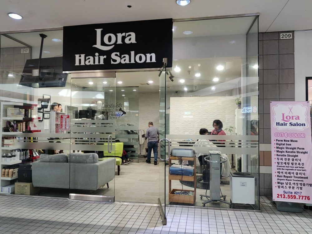Lora Hair Salon Logo