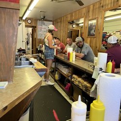 Gail's Grill - Everyone seemed to be a regular.
