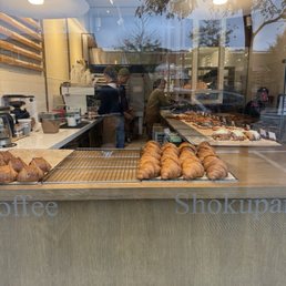 store window/pastry display store window/pastry display