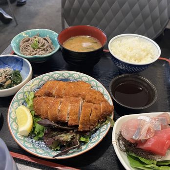 Yohei Sushi Restaurant - Sashimi and ahi belly katsu teishoku - Sushi Bars Near Me - Honolulu, Hawaii Yohei Sushi Restaurant - Sashimi and ahi belly katsu teishoku - Sushi Bars Near Me - Honolulu, Hawaii