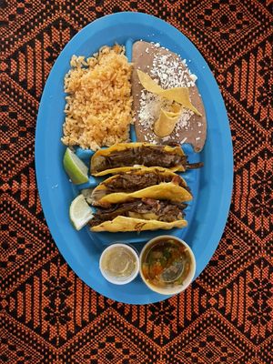 Super Tacos & Bakery I by null