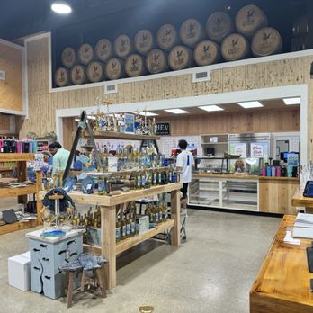 Duplin Winery - Wine Tours Near Me - Panama City Beach, Florida