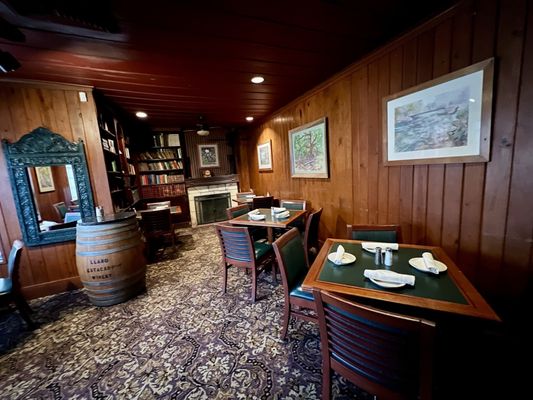 Palmer's Restaurant Bar & Courtyard by null