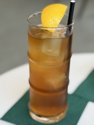 Ten Tigers Bar by null