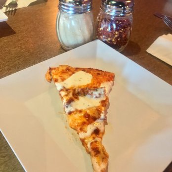 kRav'N Bar & Grill - Sports Bars Near Me - Sioux Falls, South Dakota