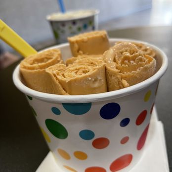 8° Thai Ice Cream - Thai lychee rolled ice cream - Ice Cream & Frozen Yogurt Near Me - Stroudsburg, Pennsylvania 8° Thai Ice Cream - Thai lychee rolled ice cream - Ice Cream & Frozen Yogurt Near Me - Stroudsburg, Pennsylvania
