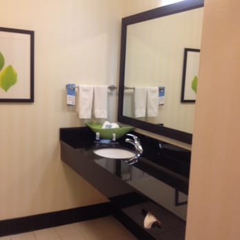 Fairfield by Marriott Inn & Suites Tampa Fairgrounds/Casino - Bathroom - Hotels Near Me - Tampa, Florida