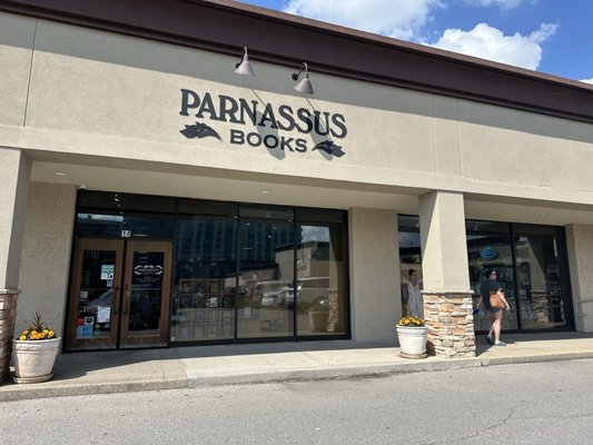 Parnassus Books by null