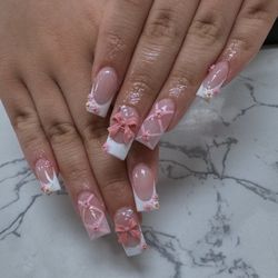 J & J Nails