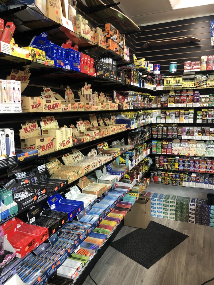 ASTRO SMOKE SHOP 14 Photos 31950 Temacula Pkwy, Temecula, CA Yelp