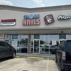 Globe Nails