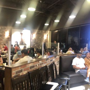 Italiano's - Italian Near Me - Pearland, Texas