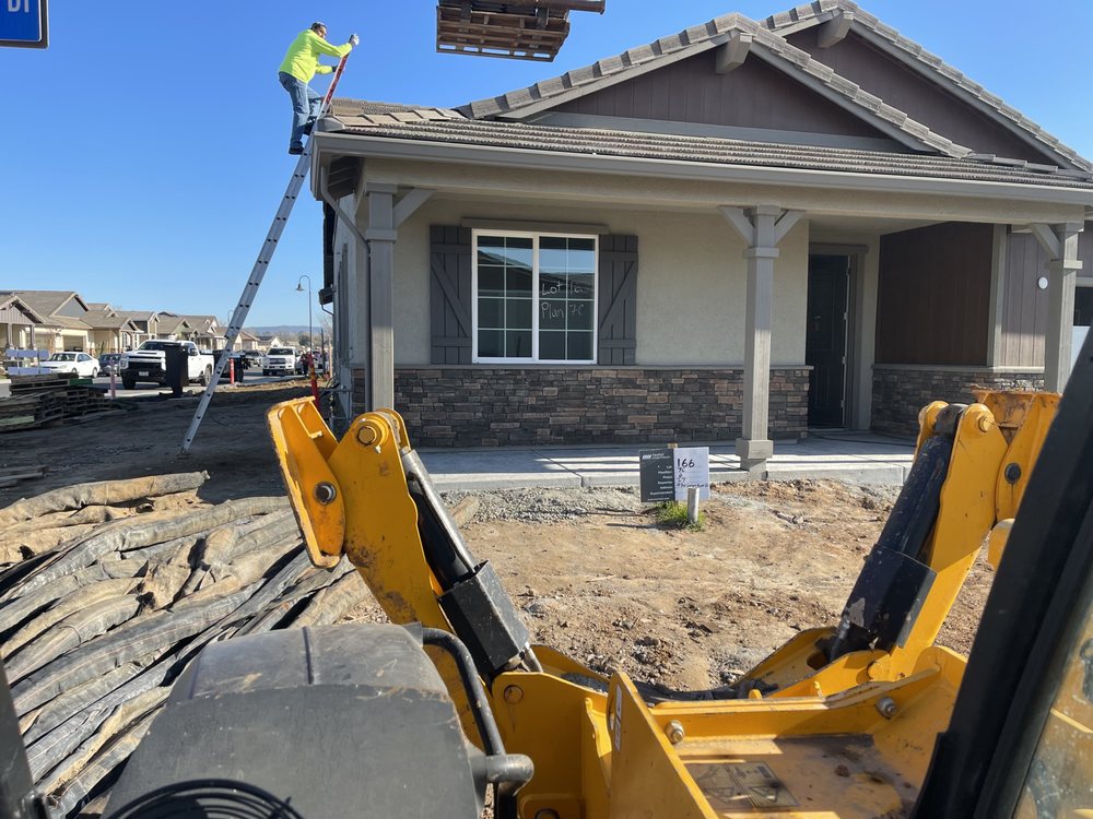 Slide of Noriega Roofing