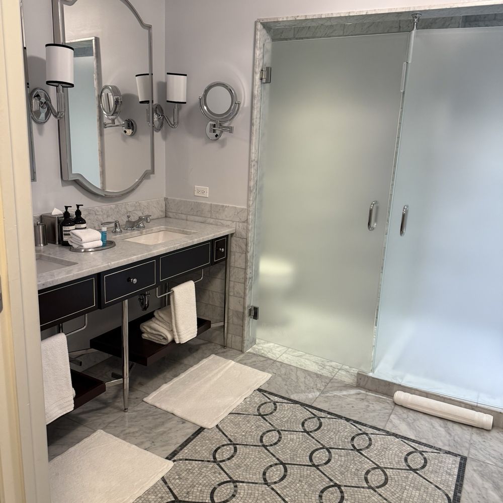 Waldorf Astoria Chicago - Hotels Near Me - Chicago, Illinois Waldorf Astoria Chicago - Hotels Near Me - Chicago, Illinois