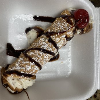 Amici Pizza - Cannoli - Pizza Near Me - Mesa, Arizona Amici Pizza - Cannoli - Pizza Near Me - Mesa, Arizona