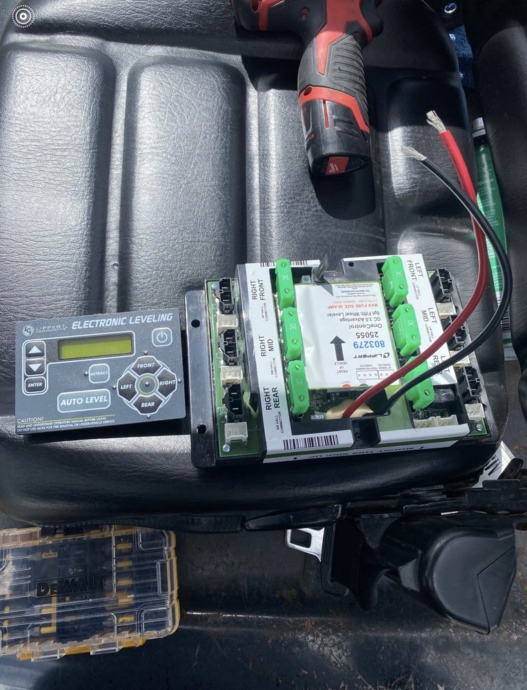 Slide of Emergency Mobile RV Repair & Service