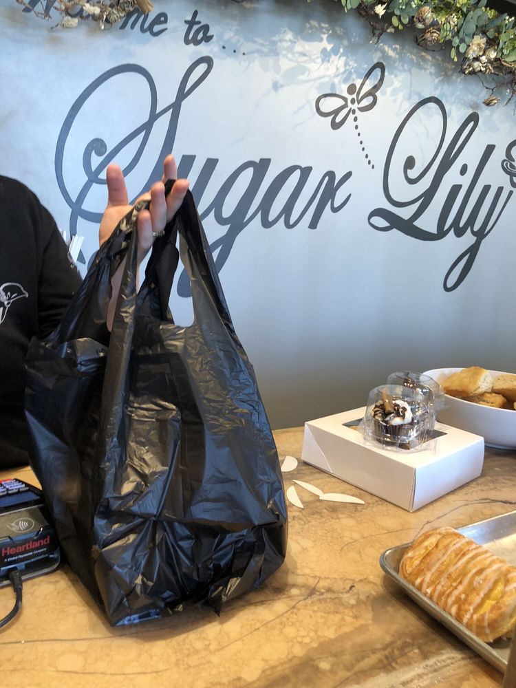 Sugar Lily Bakery & Floral Logo