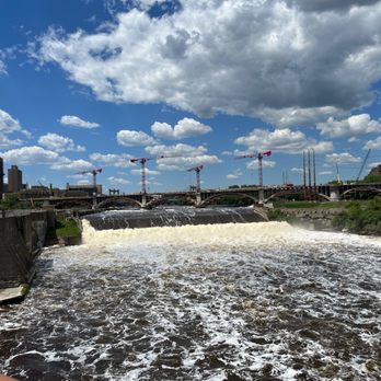 Stone Arch Bridge - Landmarks & Historical Buildings Near Me - Minneapolis, Minnesota