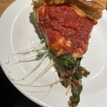 Giordano's - Spinach and mushroom deep dish pizza - Pizza Near Me - Chicago, Illinois Giordano's - Spinach and mushroom deep dish pizza - Pizza Near Me - Chicago, Illinois