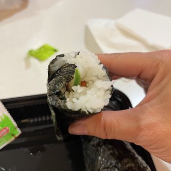 Honolulu Sushi - Spicy Ahi Hand Roll - Sushi Bars Near Me - Honolulu, Hawaii