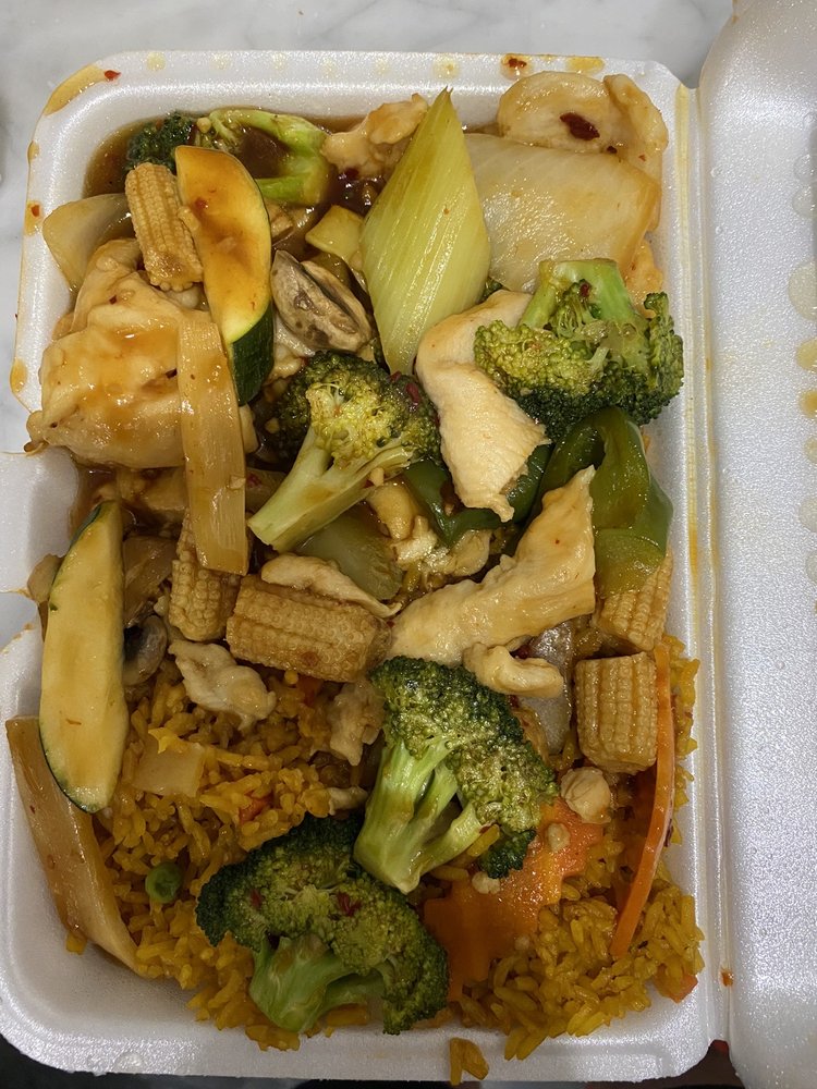 JOY WOK Updated September 2024 12 Photos & 37 Reviews 1975 W