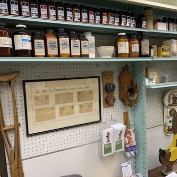 Cowan Drugs - Antique pharmacy display - Pharmacy Near Me - Lebanon, Indiana