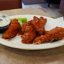 Antonio's Pizzeria - Fra Diavalo wings