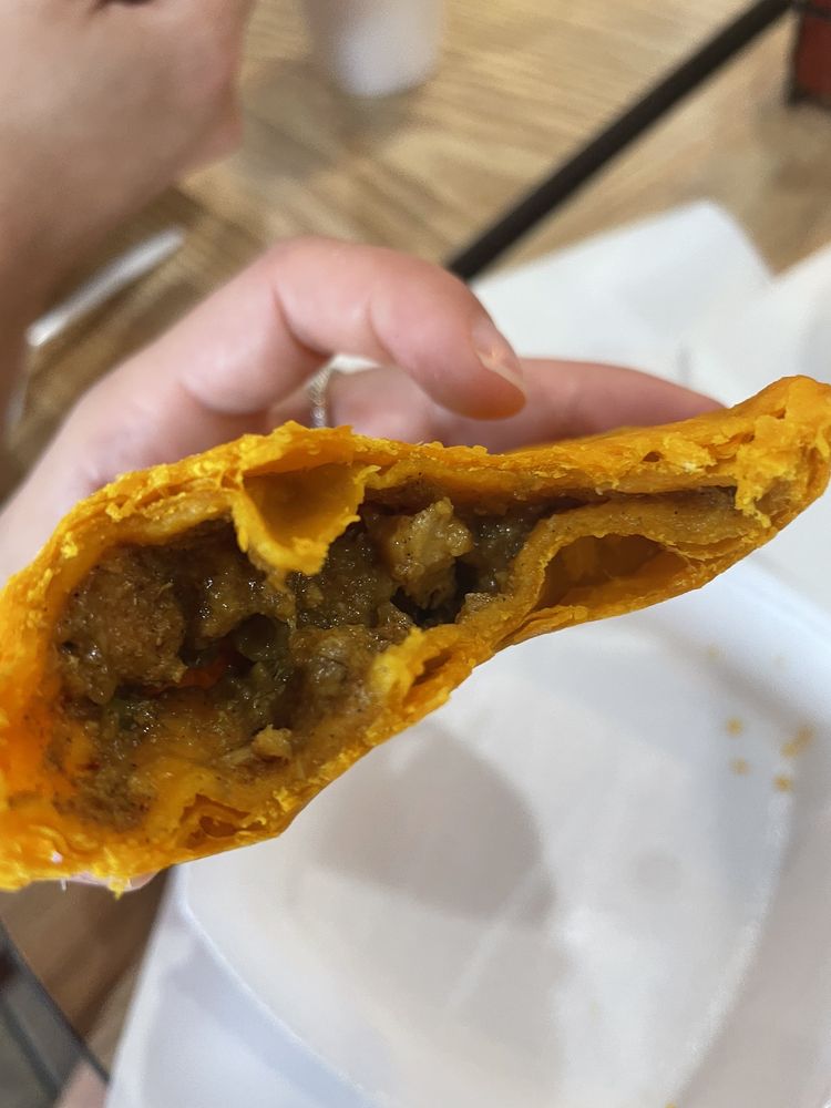 Mama's Caribbean Grill