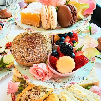 Vampire Penguin - Folsom - Queens Tea setting - Tea Rooms Near Me - Folsom, California Vampire Penguin - Folsom - Queens Tea setting - Tea Rooms Near Me - Folsom, California