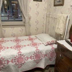 Lynden Heritage Museum - Bedroom Diorama