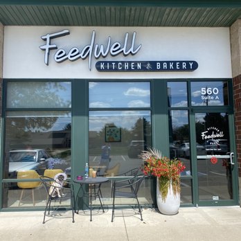 Feedwell Kitchen & Bakery - Feedwell outdoor seating - Cafes Near Me - Cedar Rapids, Iowa