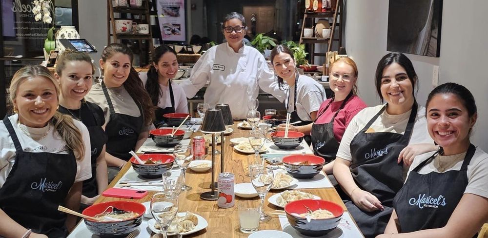 Maricel's Kitchen Logo