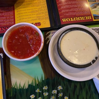 El Lorito Mexican Grill - Queso appetizer - Tex-Mex Near Me - Hopkins, Minnesota El Lorito Mexican Grill - Queso appetizer - Tex-Mex Near Me - Hopkins, Minnesota