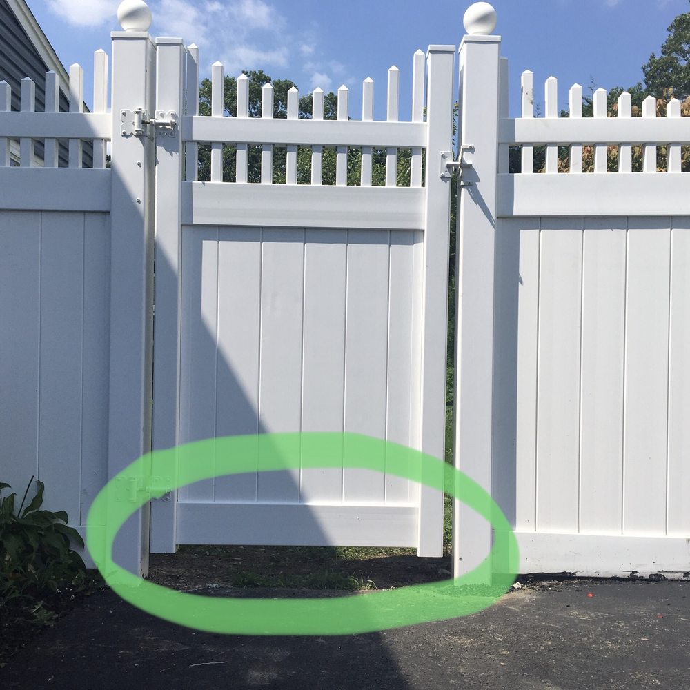 Anchored Fence - Way too short. - Fences & Gates Near Me - North Babylon, New York
