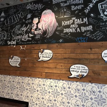 Delirium Tremens - Beer Bar Near Me - Lisbon, 11