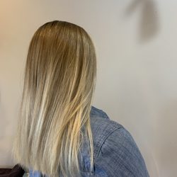 Nelson Crew Salon - Seamless blend...#flair4hairbykaren