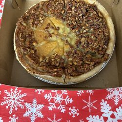 Nettie Ann's Bakery - Pecan Pie Fail