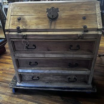 Camino Real Antiques - Antiques Near Me - Bernalillo, New Mexico