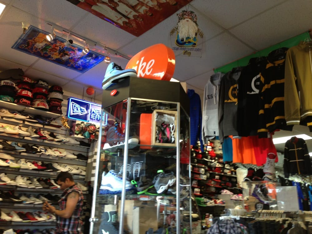 Mr Cool Sportswear Logo