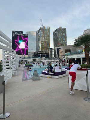 Boulevard Pool by null