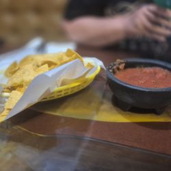 Los Mariachis Bar & Grill