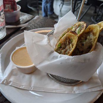 Hank Hudson Brewing - Cheesesteak eggrolls - Breweries Near Me - Mechanicville, New York