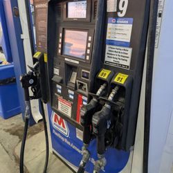 Petro Serve USA - Gas pump