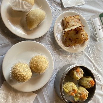 Shanghai Restaurant - Shumai red bean balls pork puff and turnip cake - Dim Sum Near Me - Austin, Texas Shanghai Restaurant - Shumai red bean balls pork puff and turnip cake - Dim Sum Near Me - Austin, Texas