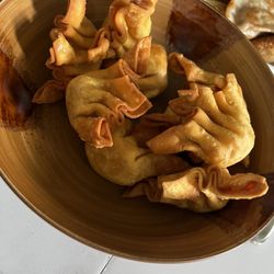 Taste of China - Crab Rangoon