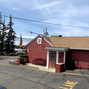 Kinchley's Tavern - Side Door Entrance from Parking Lot - Pizza Near Me - Ramsey, New Jersey Kinchley's Tavern - Side Door Entrance from Parking Lot - Pizza Near Me - Ramsey, New Jersey