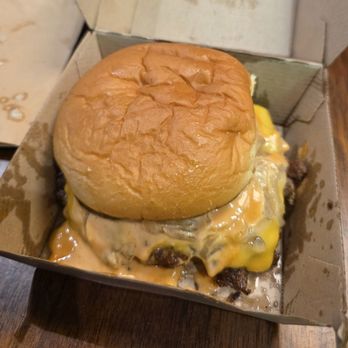 For The Win - Burgers Near Me - Los Angeles, California For The Win - Burgers Near Me - Los Angeles, California