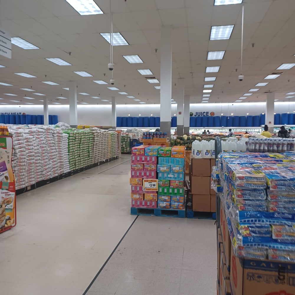 Presidente Supermarket - rows of boxes of food - Grocery Near Me - Pine Hills, Florida Presidente Supermarket - rows of boxes of food - Grocery Near Me - Pine Hills, Florida
